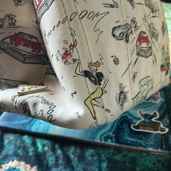 Prada Canapa American Car Hawaii RARE Ivory Tote Bag - Picture 12 of 15